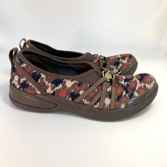 BZEES Niche Animal Print Washable Slip on Shoes Sz 6.5M Light Weight Comfy NWOT - Picture 3 of 7
